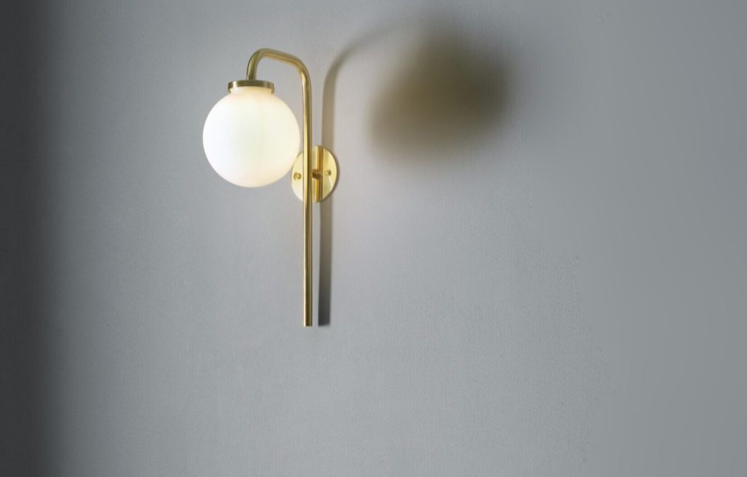 Big Bulb Opal Wall